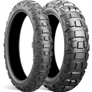 Continental . Deze voor- en achterband is geschikt voor adventure & trial motoren.