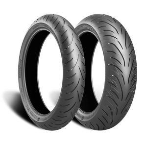 Continental . Deze voor- en achterband is geschikt voor touring motoren.