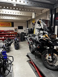 Compound Motorbanden Service plaats foto